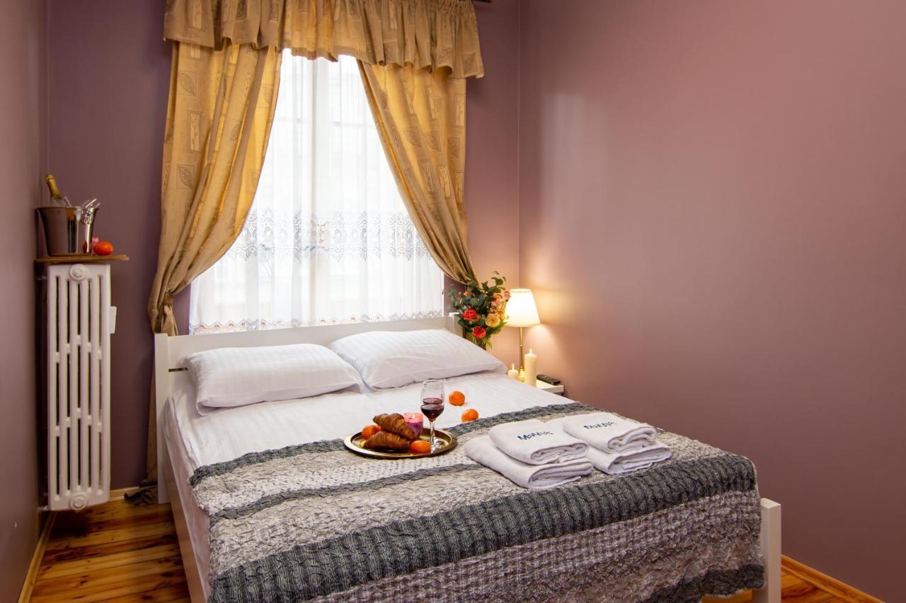 Maya'S Flats & Resorts 45 - Dluga 18/19 กดัญสก์ ภายนอก รูปภาพ